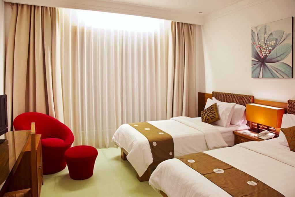 Villa Damar Boutique Hotel Bandung Buitenkant foto